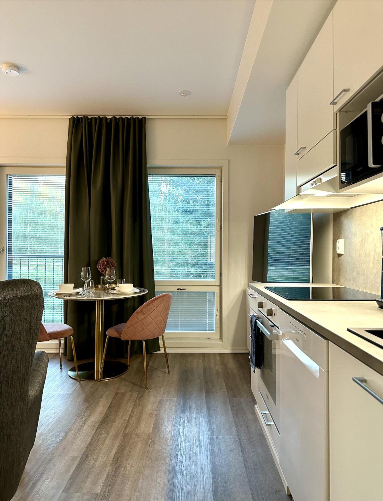 House Of Saga Apartment โรวานิเอมิ ภายนอก รูปภาพ